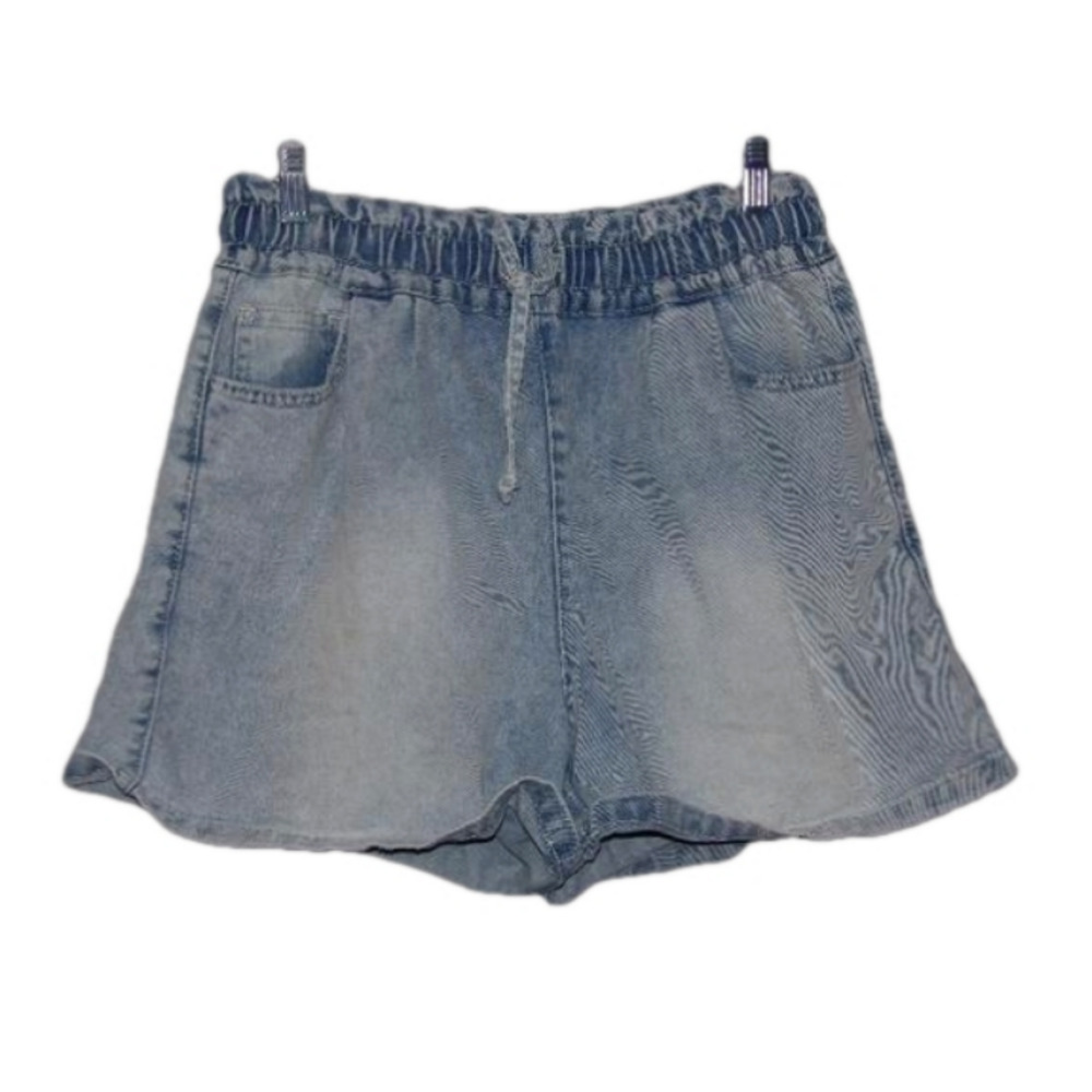 Time and Tru Distressed shorts medium
